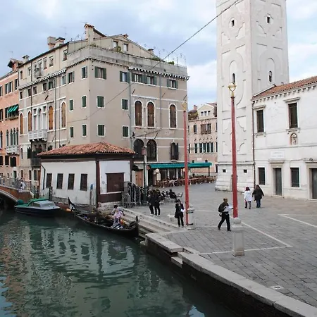 Luxury San Firmino Canal View Bed & Breakfast Venezia