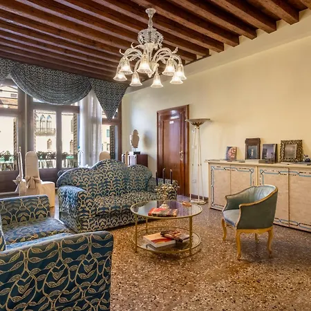 Luxury San Firmino Canal View Frühstückspension 4*