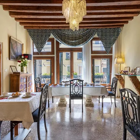 Frühstückspension Luxury San Firmino Canal View 4*