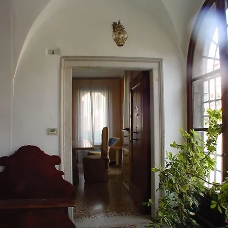 Luxury San Firmino Canal View 4* Venedig