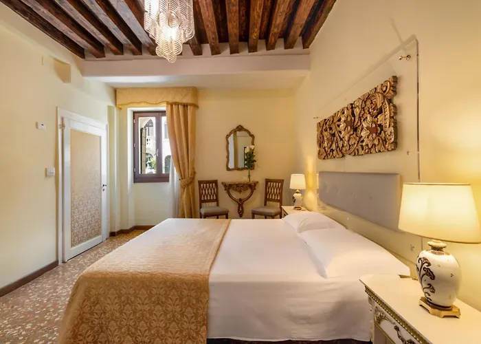 Bed & Breakfast Palazzo San Firmino Canal View