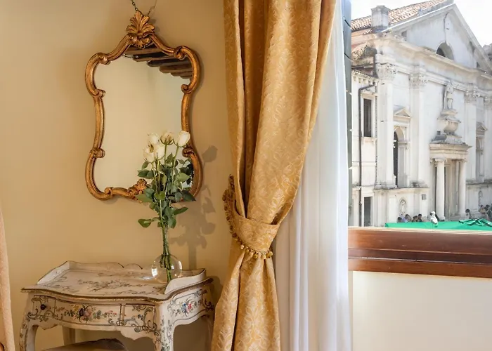 Palazzo San Firmino Canal View Benátky