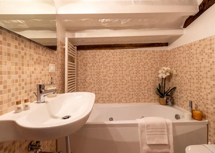 Palazzo San Firmino Canal View