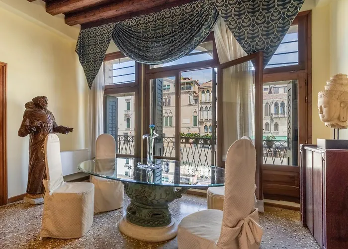 Palazzo San Firmino Canal View 4*
